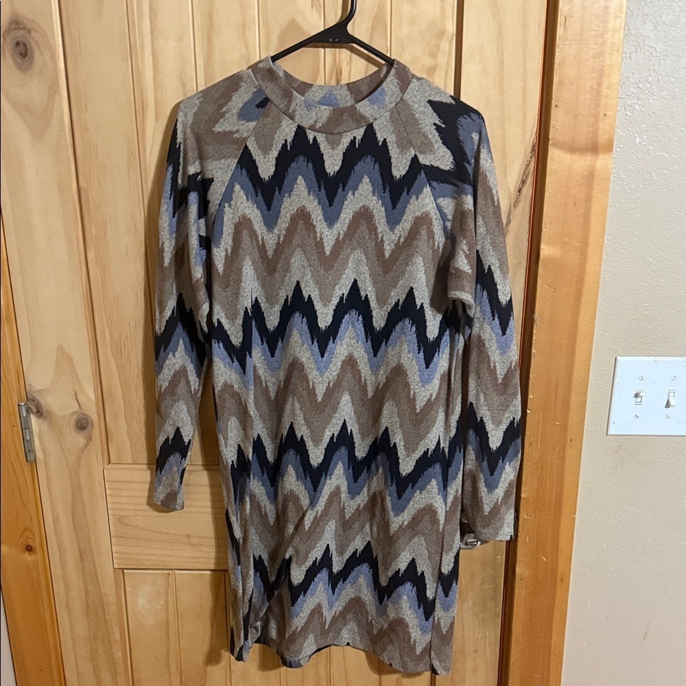 Tacera Gray and Tan Medium Dress